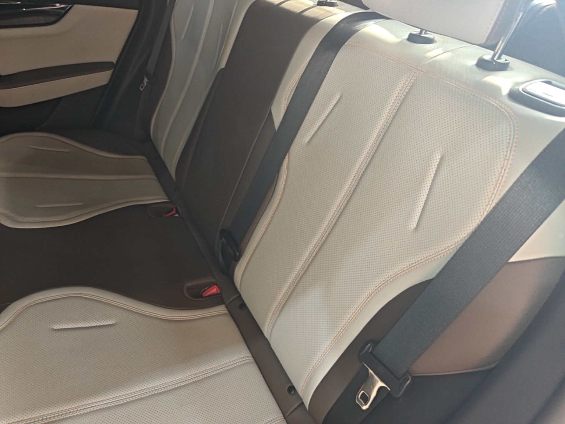BYD Qin PLUS 2024 HONOR Edition DM-i 55KM Leading Model — снимка 20