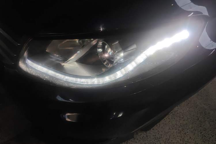 Used Dongfeng Fengon 580 2017 1.5T CVT Luxury Model Left Front Headlight