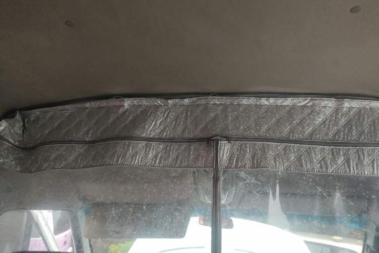 Used Iveco Power Daily 2013 2.5T-V39 Low-Roof Box Truck