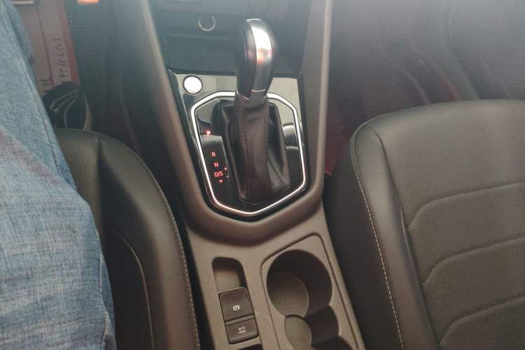 Used Jetta VS7 2020 1.4T Automatic Enjoyment Model Gear Lever