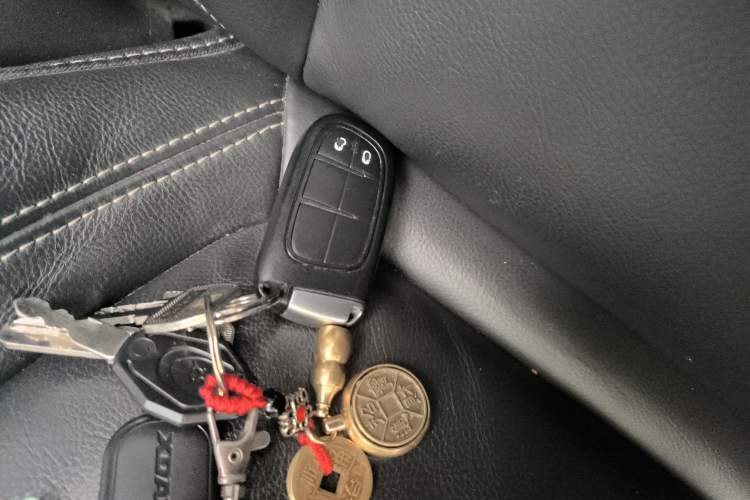 Used Jeep Cherokee 2017 2.0L Superior Edition