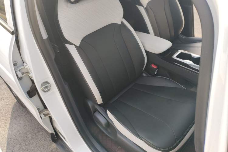 Used Geometry E Firefly 2024 301km Starlight