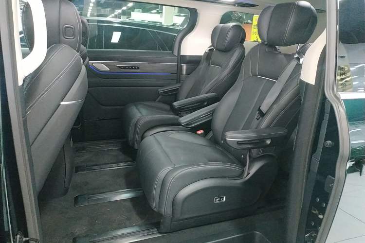 Used Geely Galaxy LEVC L380 2024 100 kWh 6-Seater Two-Wheel Drive Air