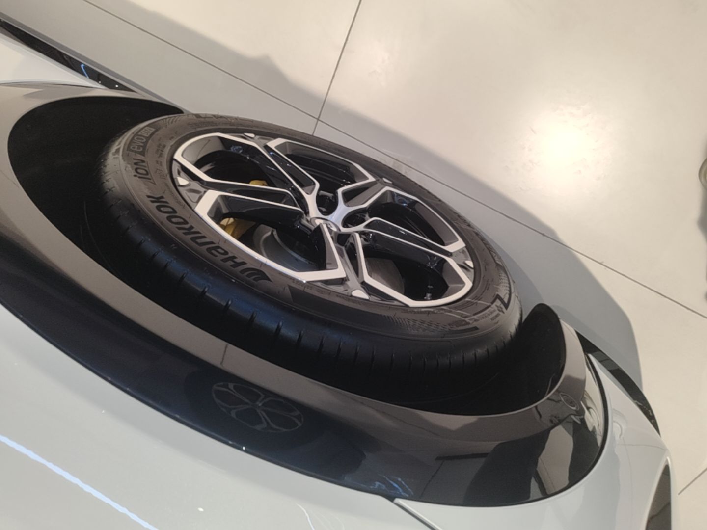 Xiaomi Auto YU7 2026 Standard Edition — снимка 10