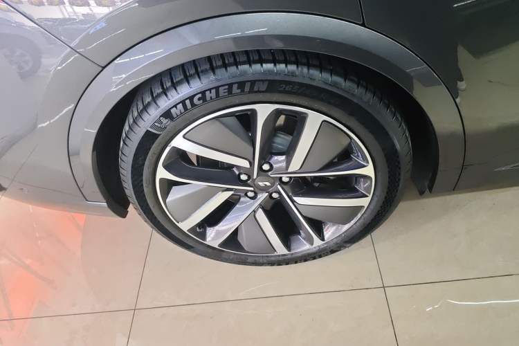 Used Li Auto L9 2022 Max model