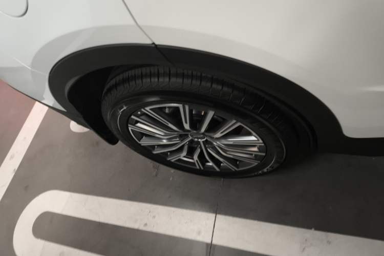 Used JETOUR X70 PLUS 2025 Champion Edition 1.5T DCT Champion PRO 5-Seater
