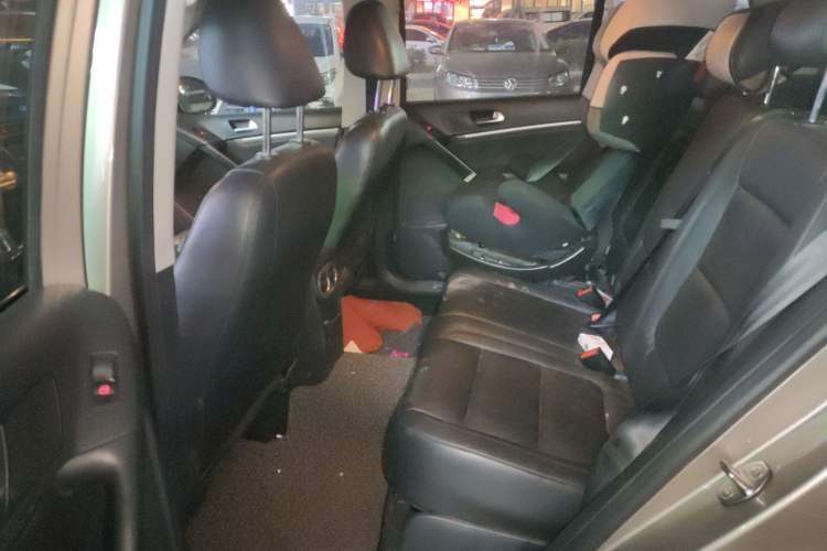 Used Volkswagen Tiguan 2015 1.8TSI Automatic Two-Wheel Drive Comfort Edition Left Rear Seat