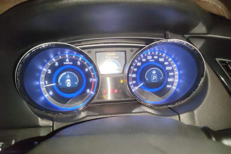 Used Hyundai Sonata 2011 2.0L Automatic Leading Edition
