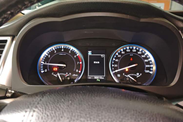 Used Toyota Highlander 2018 2.0T Four-Wheel Drive Prestige Version 7 Seats China VI Standard
