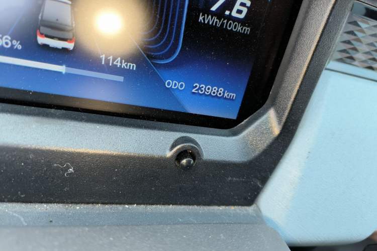 Used Chery QQ Ice Cream 2024 Edition Youth Version 205km Sundae Odometer Close Up