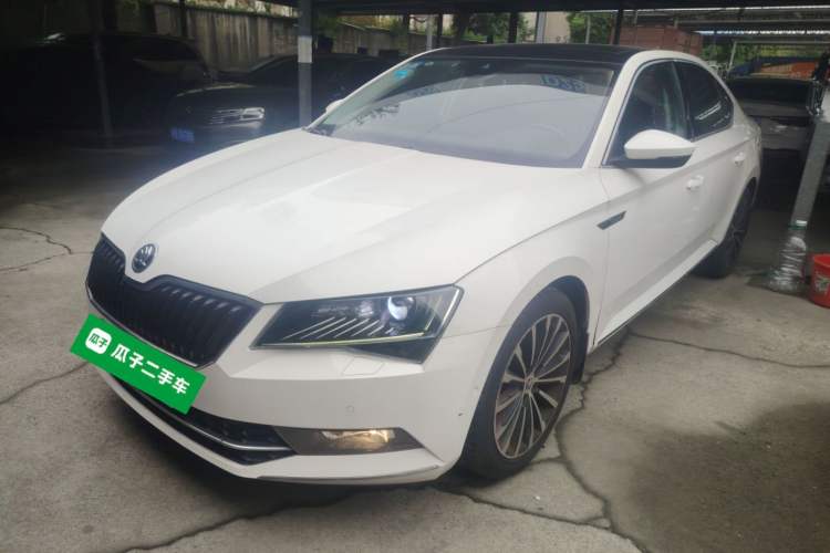 Used Skoda Superb 2016 TSI330 DSG Smart Drive Edition