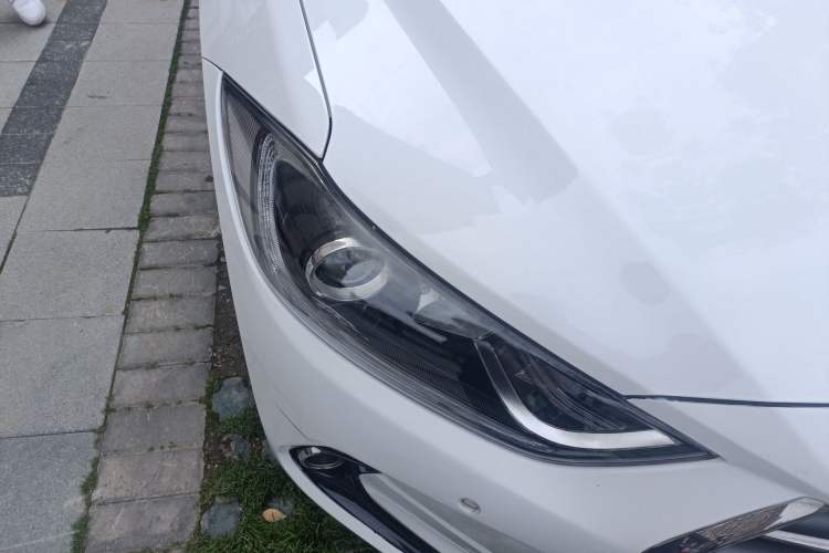 Used Hyundai Elantra (6th Generation / Lingdong) 2016 1.6L Automatic ZhiXuan · Luxury Version Right Front Headlight