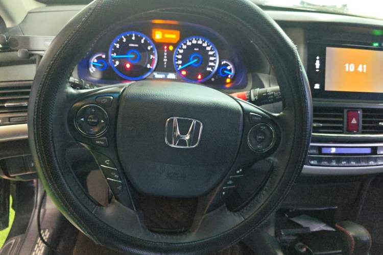Used Honda Crosstour 2014 2.4L Luxury Edition
