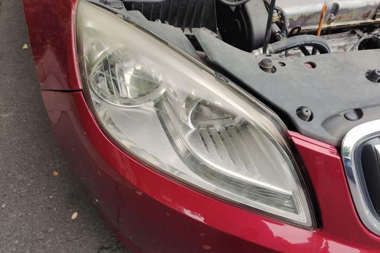 Used Buick GT 2012 GT 1.6L Automatic Fashion Edition Right Front Headlight