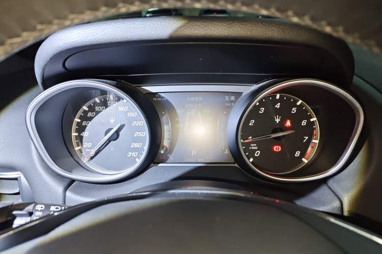 Used Maserati Levante 2016 3.0T Standard Edition Instrument Cluster