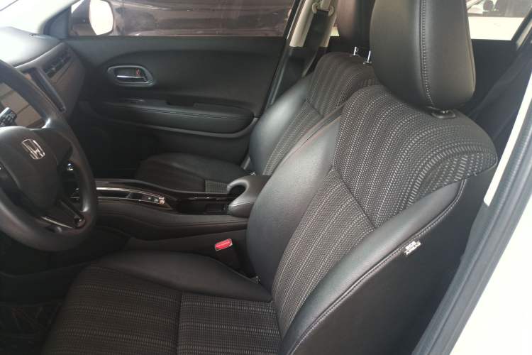 Used Honda Vezel 2017 1.8L CVT Front-Wheel Drive Pioneer Edition