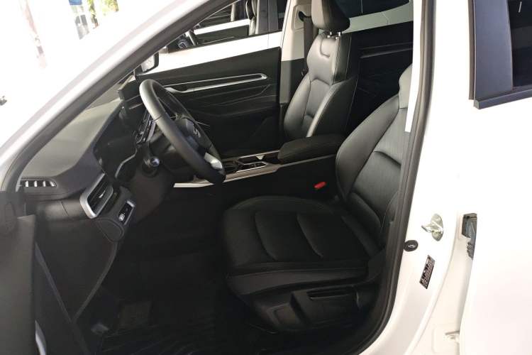 Used Geely Auto Emgrand 2023 4th Generation Champion Edition 1.5L CVT Luxury Model Left Front Seat