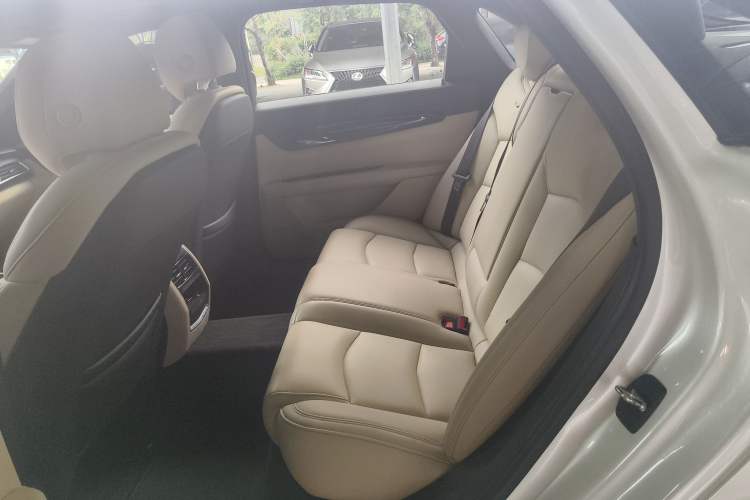 Used Cadillac CT6 2019 28T Fashion Edition Left Rear Seat