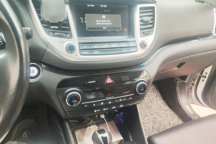 Used Hyundai Tucson 2015 1.6T Dual-Clutch Two-Wheel-Drive Smart Model