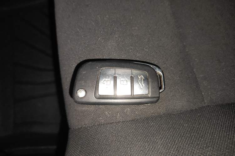 Used Geely Auto Vision X1 2017 1.3L Automatic Fun Edition
