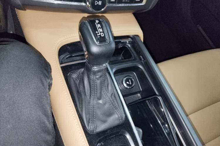 Used Volvo S90 2018 T5 Zhiyuan Edition
