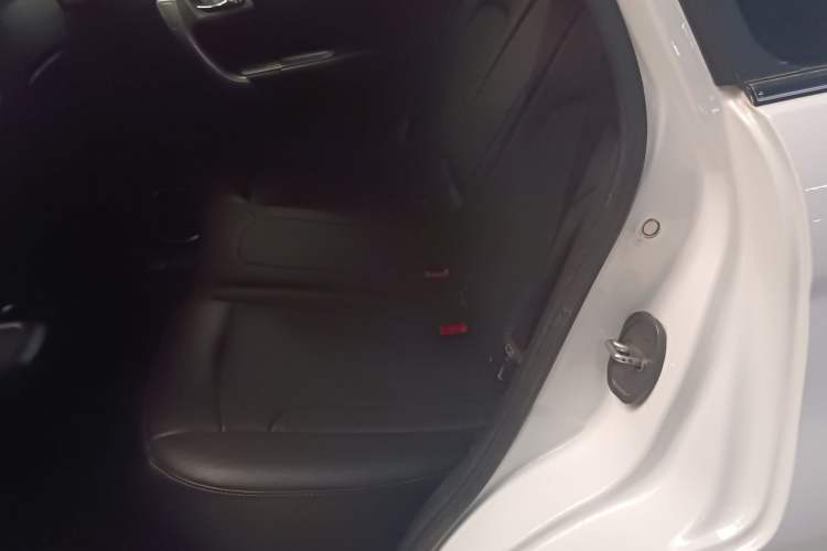 Used Haval H6 2016 Upgraded Model 1.5T Automatic Two-Wheel Drive Elite Version
