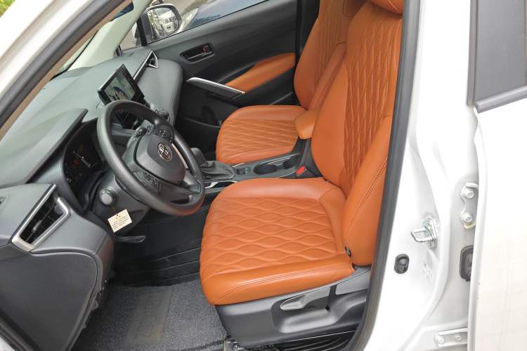 Used Toyota Corolla Cross 2023 2.0L Pioneer Edition Left Front Seat