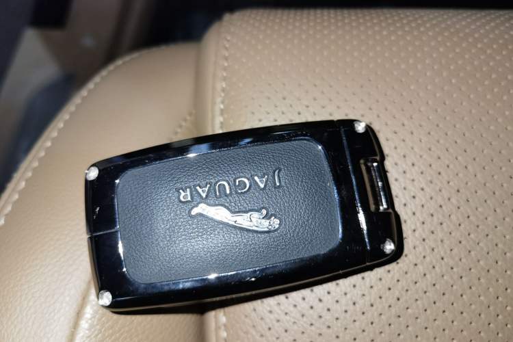 Used Jaguar XFL 2024 2.0T P250 Two-Wheel Drive Prestige Luxury Edition