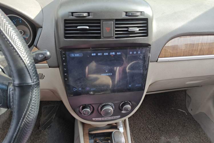 Used Buick Excelle 2015 1.5L Automatic Classic Model
