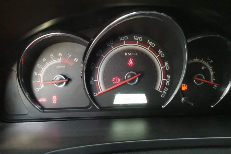 Used Baojun 630 2013 1.5L manual Comfort trim
