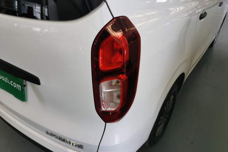 Used Wuling Hongguang New Energy 2024 All-Electric Model 300KM Standard Version