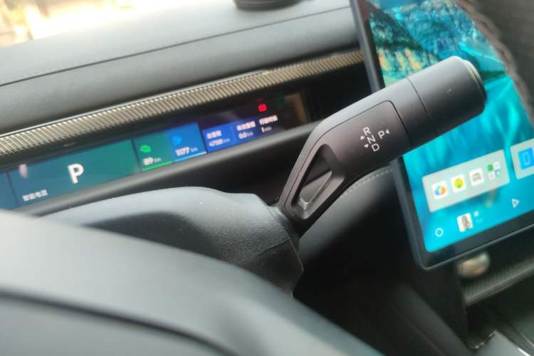 Used Lynk & Co 10 EM-P 2025 Model 120 Four-Wheel Drive Ultra Gear Lever