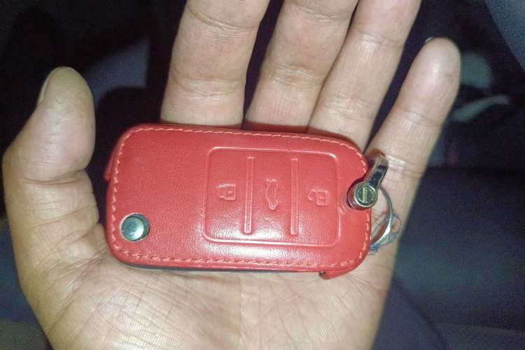 Used Roewe RX5 2018 20T Two-Wheel Drive Automatic Internet Smart Edition
