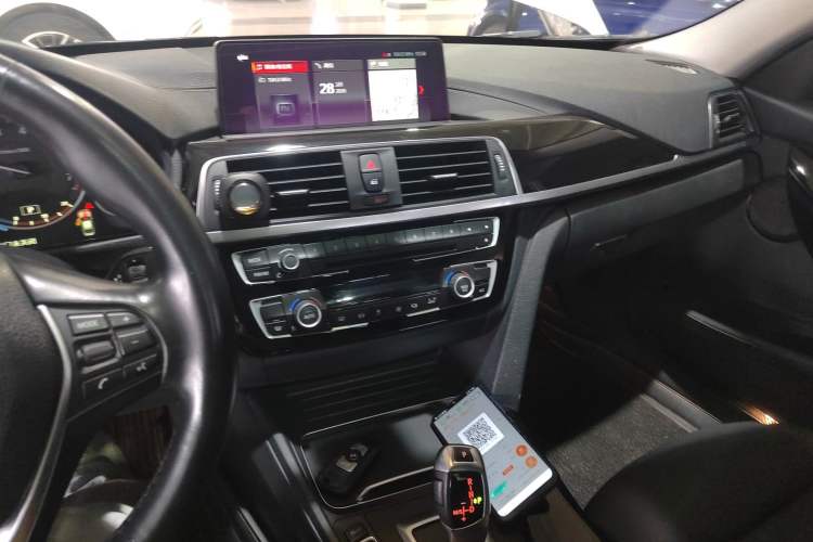 Used BMW 3 Series 2019 320Li Fashion Model
