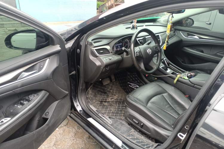 Used Buick LaCrosse 2019 28T Luxury Version
