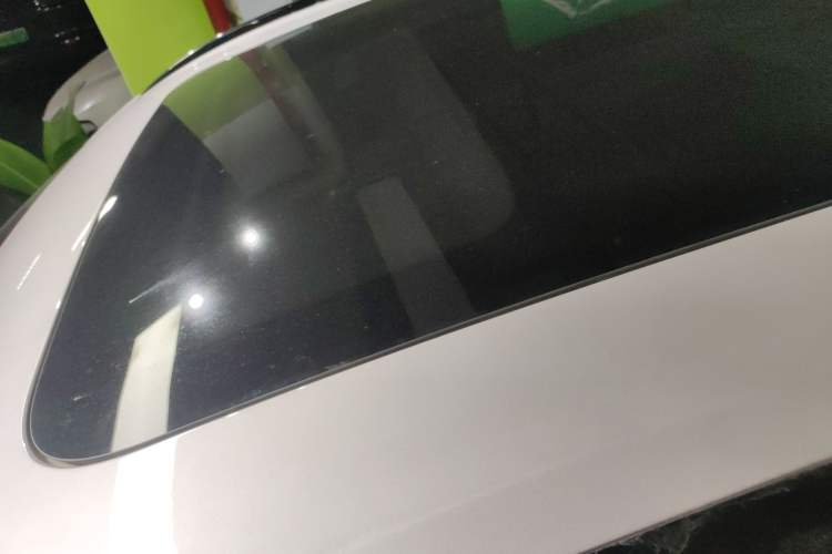 Used Dongfeng eπ eπ008 2024 210Max Range-Extended Version 6 Seats Roof