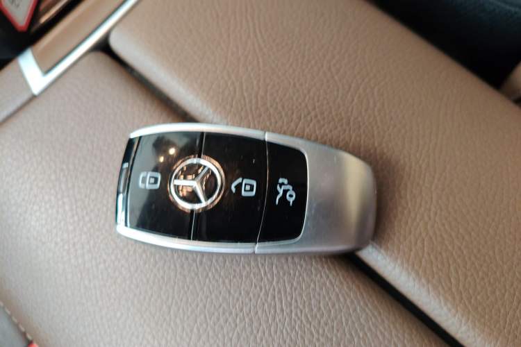 Used Mercedes-Benz E-Class 2019 E 300 L Luxury Model