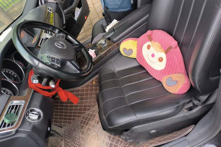 Used Mercedes-Benz E-Class 2015 Facelift E 200 L Left Front Seat