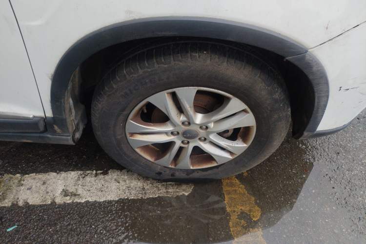 Used Haval H6 2014 Sport Version 1.5T Manual Two-Wheel Drive Elite Edition Right Front Wheel Hub