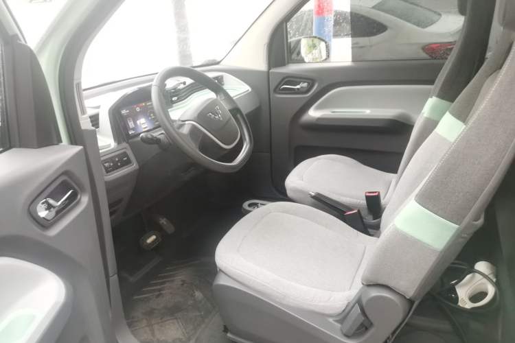 Used Wuling Hongguang MINIEV 2021 Macaron Fashion Edition Lithium-Ion Battery Left Front Seat