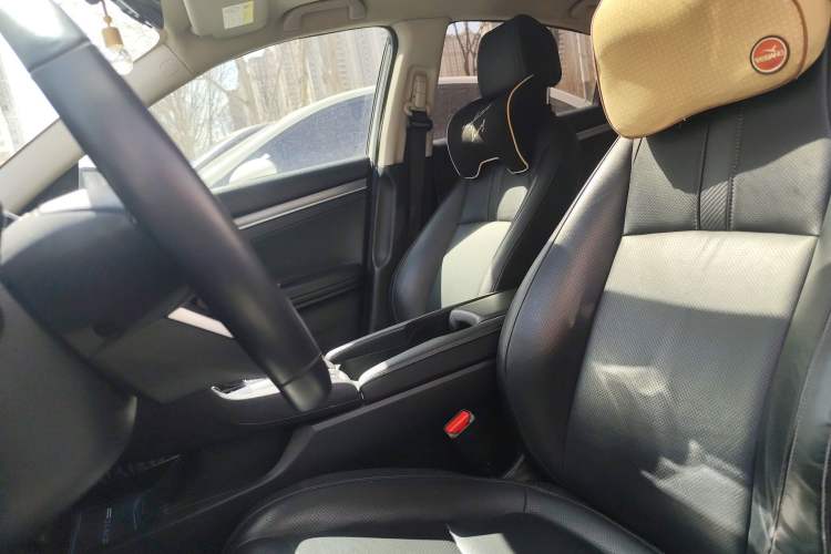 Used Honda Civic 2016 220TURBO CVT Prestige Edition
