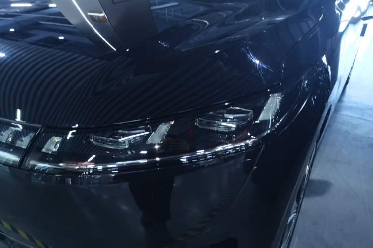 Used Dongfeng eπ eπ008 2025 210 Ultra Range-Extended Version 5 Seats
