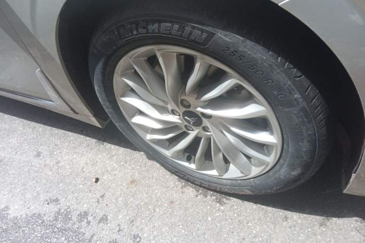 Used VOYAH Dream 2022 0-Emission Version Range of 475 km Exterior 7