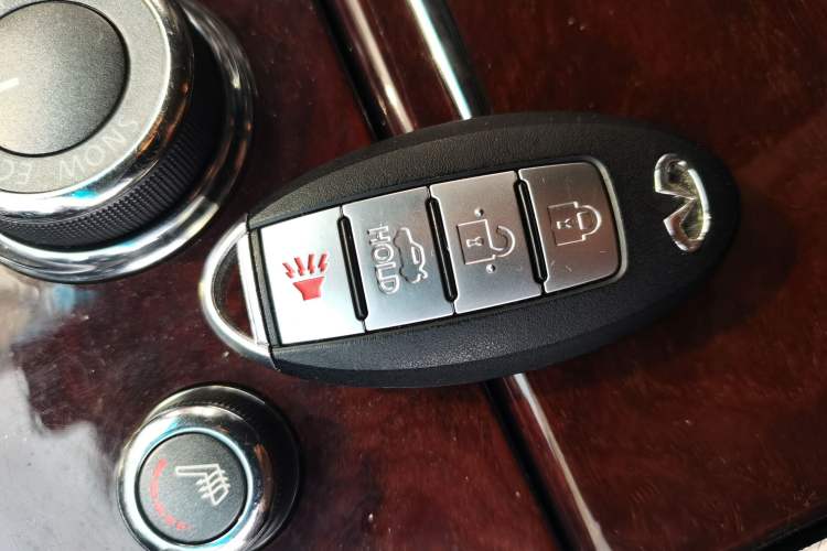 Used Infiniti Q70 2017 Q70L 2.5L Enjoyment Edition
