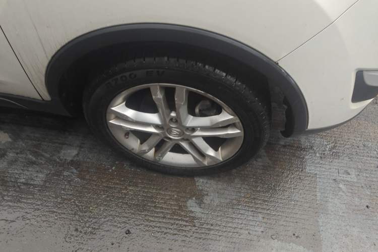 Used CHANGAN CS35 2015 1.6L Manual Luxury Model China IV Standard Right Front Wheel Hub