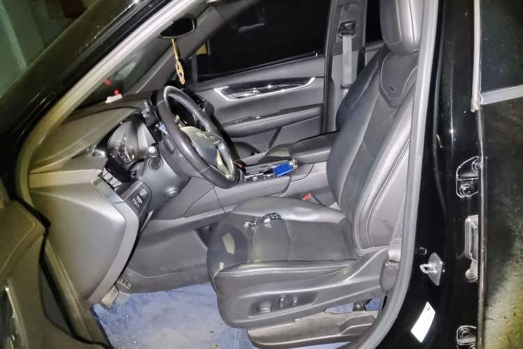 Used Cadillac XT6 2021 2.0T Six-Seater Four-Wheel-Drive Luxury Version
