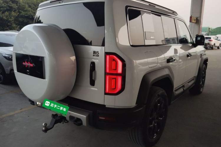 Used Formula Leopard Leopard 5 2024 Cloud Ride Luxury Edition
