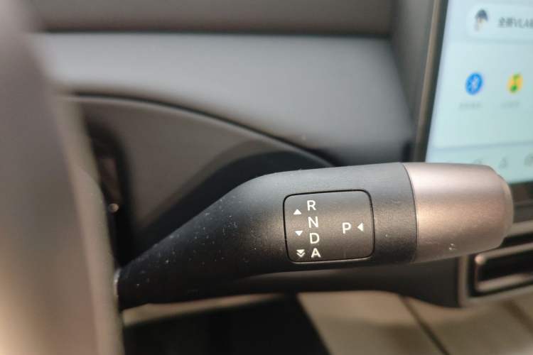 Used Li Auto MEGA 2025 Home Family Special Edition
