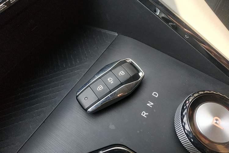 Used JAC X8 E 2024 Home Edition 7-Seater
