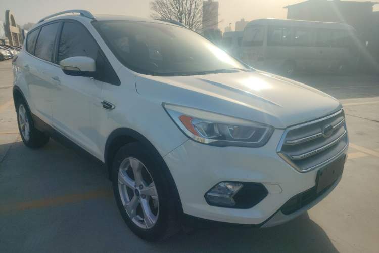 Used Ford Kuga 2018 EcoBoost 180 Two-Wheel-Drive Platinum Edition